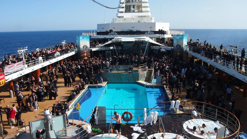 Full Metal Cruise Mit Der Mein Schiff 1 Durchs Metal Meer